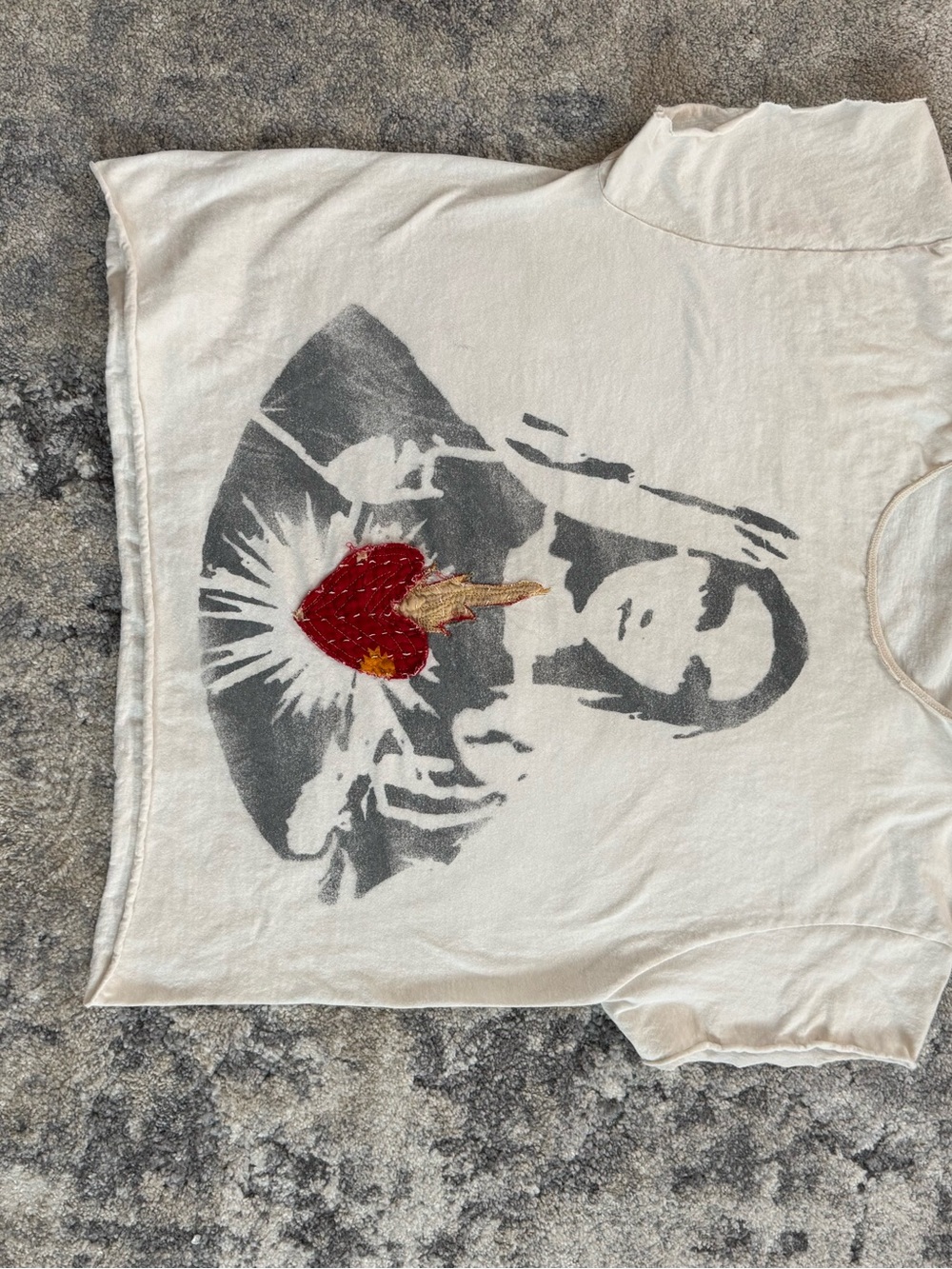 One of a kind hand printed + embroidered sacred heart Virgin Mary tee. Size L - Picture 9 of 9